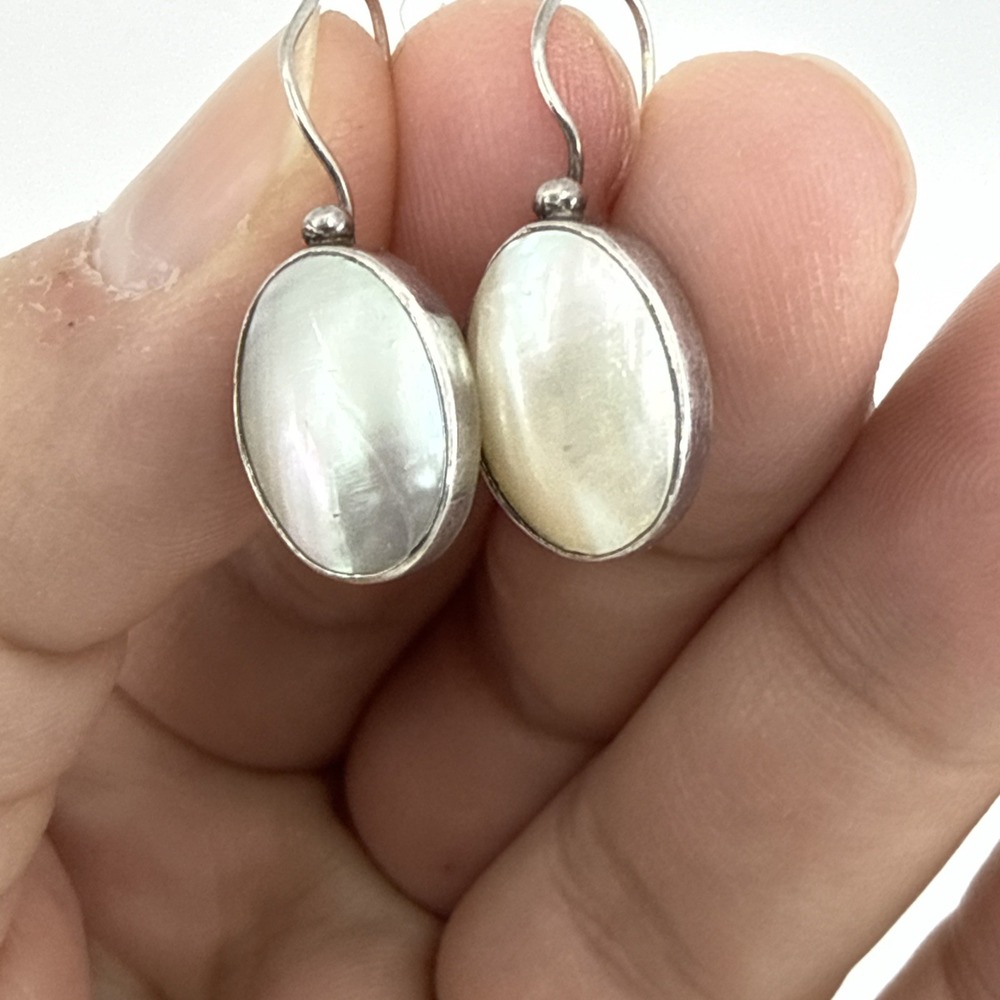 Vintage Marked Sajen 925 Sterling Silver Mother Of Pearl Heart Clip‎ Earrings - Picture 2 of 6